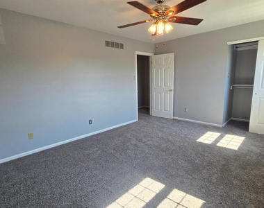 508 N Valley Forge Road - Photo Thumbnail 8