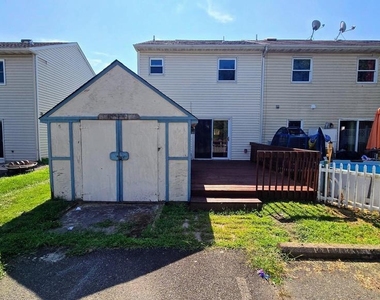 508 N Valley Forge Road - Photo Thumbnail 3