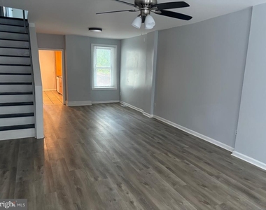 924 Jackson Street - Photo Thumbnail 1