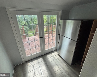 924 Jackson Street - Photo Thumbnail 9