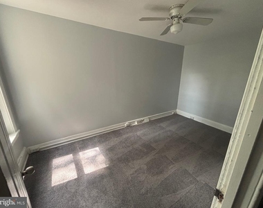 924 Jackson Street - Photo Thumbnail 4