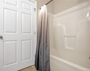 625 Marshtree Lane - Photo Thumbnail 27