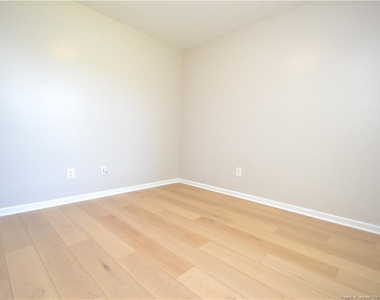 824 Cumberland Street - Photo Thumbnail 17
