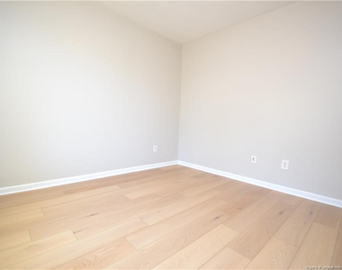 824 Cumberland Street - Photo Thumbnail 23