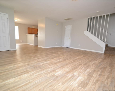 824 Cumberland Street - Photo Thumbnail 2