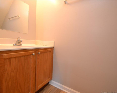 824 Cumberland Street - Photo Thumbnail 5