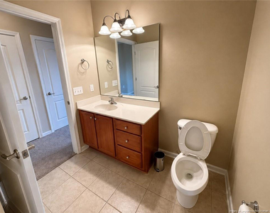 2645 Mcarthur Landing Circle - Photo Thumbnail 14