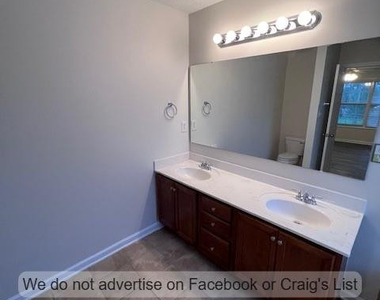 2826 Aristocrat Lane - Photo Thumbnail 12