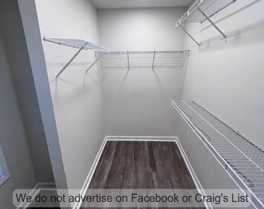 2826 Aristocrat Lane - Photo Thumbnail 11