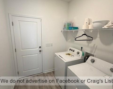 636 Union Street - Photo Thumbnail 6