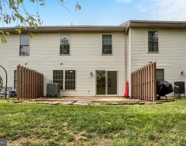 453 Waverly Woods Drive - Photo Thumbnail 35