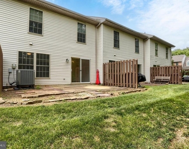 453 Waverly Woods Drive - Photo Thumbnail 37