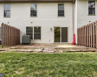 453 Waverly Woods Drive - Photo Thumbnail 36