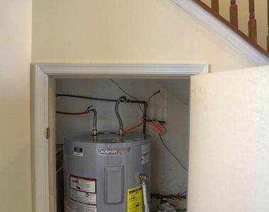 453 Waverly Woods Drive - Photo Thumbnail 30