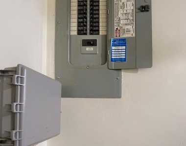 453 Waverly Woods Drive - Photo Thumbnail 33