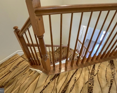 453 Waverly Woods Drive - Photo Thumbnail 16