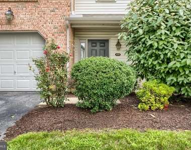 453 Waverly Woods Drive - Photo Thumbnail 4