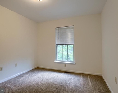 453 Waverly Woods Drive - Photo Thumbnail 26