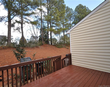 402 Knightsborough Way - Photo Thumbnail 35