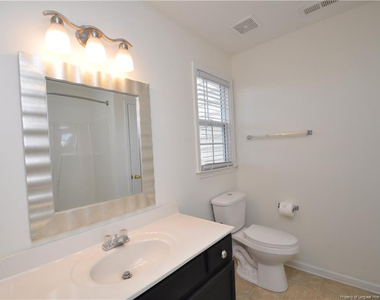 402 Knightsborough Way - Photo Thumbnail 22