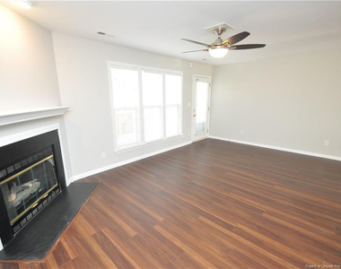 402 Knightsborough Way - Photo Thumbnail 14
