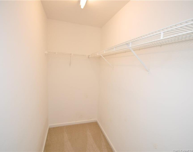 402 Knightsborough Way - Photo Thumbnail 20