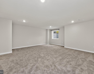113 Abramo Victor Drive - Photo Thumbnail 30