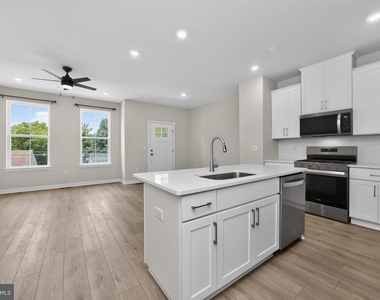 113 Abramo Victor Drive - Photo Thumbnail 7