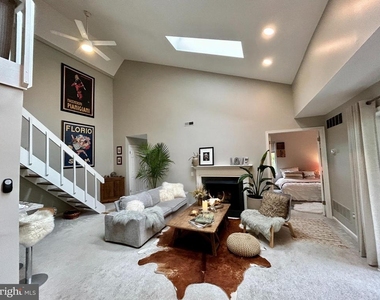 1709 Mountainview Drive - Photo Thumbnail 3
