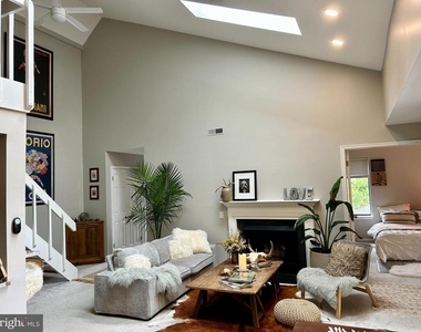 1709 Mountainview Drive - Photo Thumbnail 5