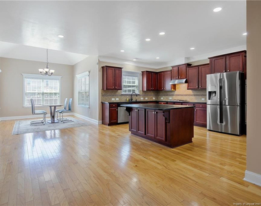 5205 Pride Lane - Photo Thumbnail 12