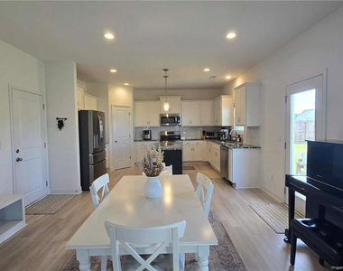 243 Collier Gate Street - Photo Thumbnail 15