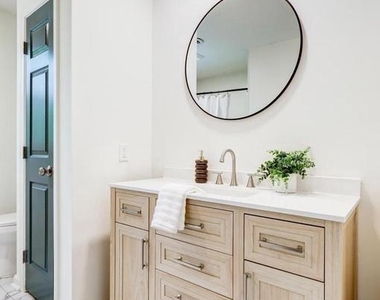 4928 Edgewood Road - Photo Thumbnail 31
