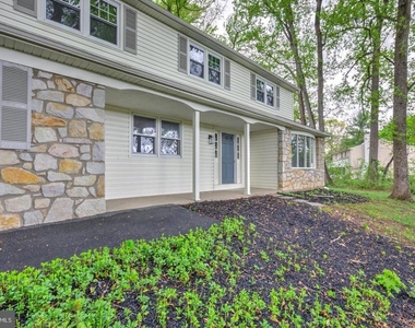4928 Edgewood Road - Photo Thumbnail 44