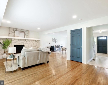 4928 Edgewood Road - Photo Thumbnail 18