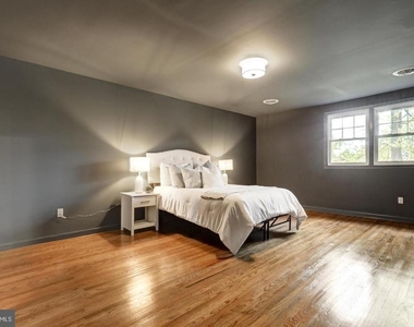 4928 Edgewood Road - Photo Thumbnail 34