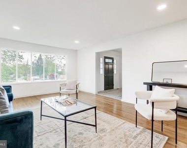4928 Edgewood Road - Photo Thumbnail 20
