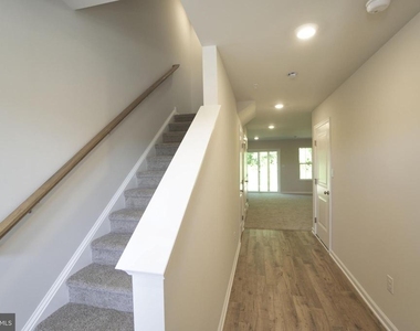 148 Bell Ct - Photo Thumbnail 3