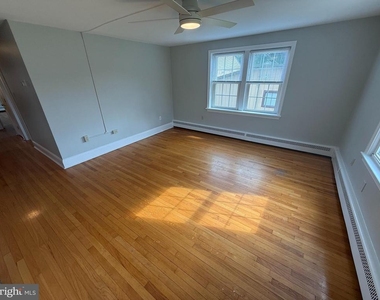 50 Walnut Ave - Photo Thumbnail 3