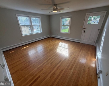50 Walnut Ave - Photo Thumbnail 2