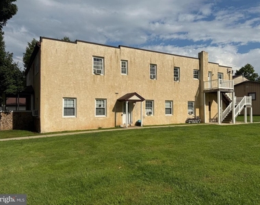 50 Walnut Ave - Photo Thumbnail 1