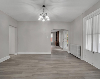376 N Main Street - Photo Thumbnail 5