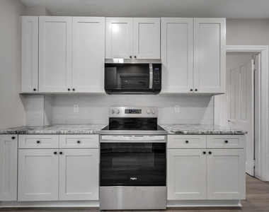 376 N Main Street - Photo Thumbnail 9