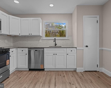 131 Kipling Drive - Photo Thumbnail 12