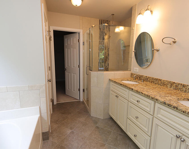 7400 Lagrange Drive - Photo Thumbnail 7