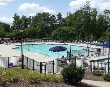 7400 Lagrange Drive - Photo Thumbnail 12