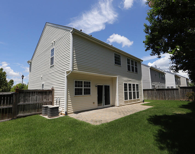 7400 Lagrange Drive - Photo Thumbnail 11