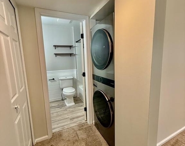 28022 Beacon Hill Drive - Photo Thumbnail 9