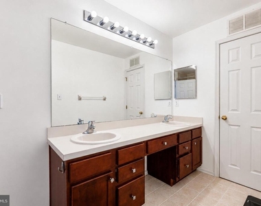 124 Burnet Cres - Photo Thumbnail 13