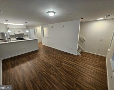 200 Hamilton Avenue - Photo Thumbnail 8